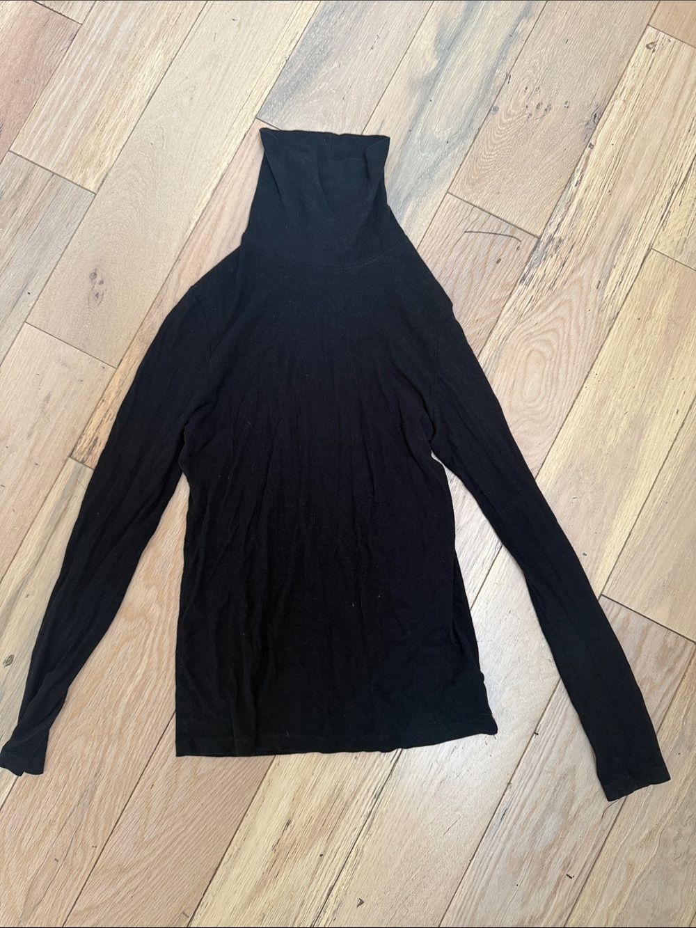 Splendid Black Long-Sleeve Turtleneck Top